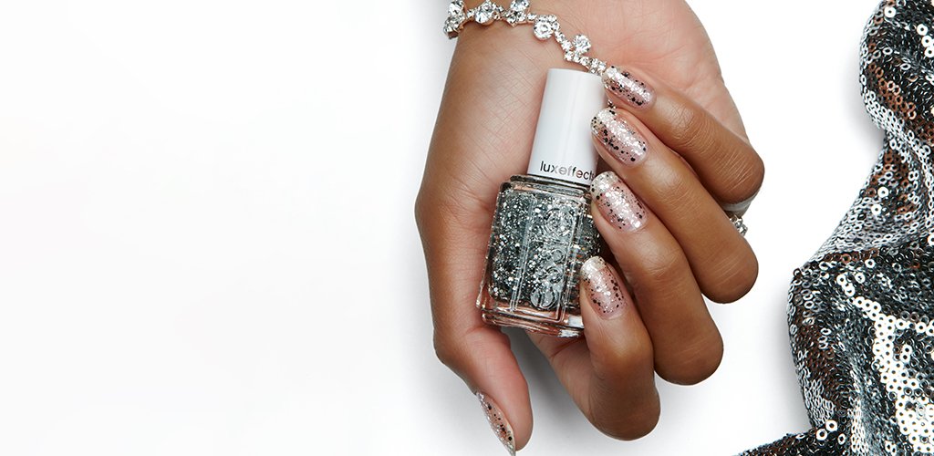 silver sparkle nails essie