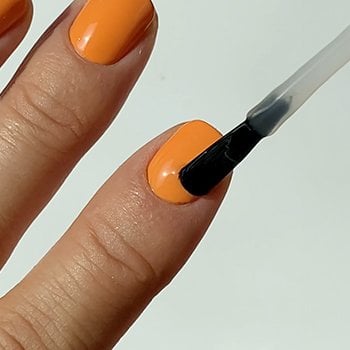 essie enamel step by step routine - step4
