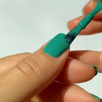 essie-gel-couture-step-by-step-routine-step2_530x530