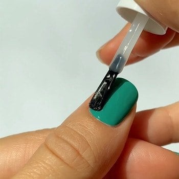 essie-gel-couture-step-by-step-routine-step3_530x530